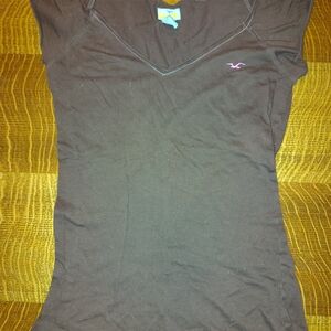 Hollister Women's Brown V-Neck Top